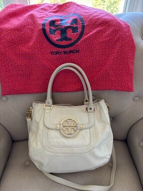 Tory Burch Cream Leather Tote with Gold Logo Accent